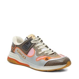 Women’s Gucci sneakers